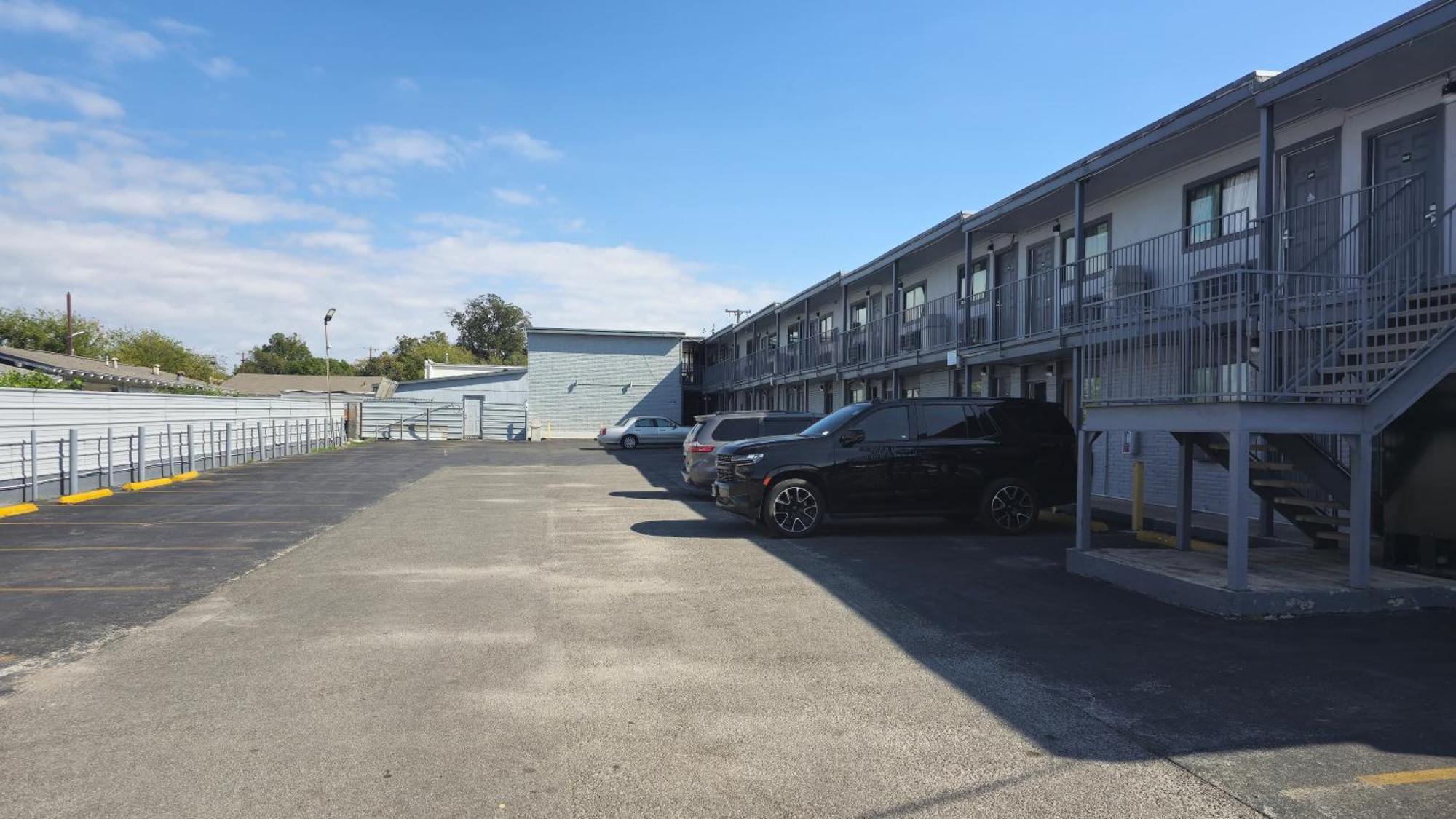 Super 7 Inn By Oyo San Antonio Nw Medical Center Εξωτερικό φωτογραφία